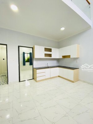 bán gấp nhà hẻm 6m huỳnh tấn phát nhà bè 55m2 gần trường lâm văn bền sổ riêng 3 tỷ 55
