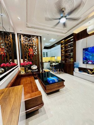 bán nhà phân lô yên hoà cầu giấy, 30m, 5 tầng, full nội thất, ở ngay giá hơn 9tỷ