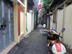 siêu hiếm hà trì 1 - 31.8m2 - nhà 5 tầng chắc chắn - ngõ thông gần ngã 5 hà đông - 8.35 tỷ