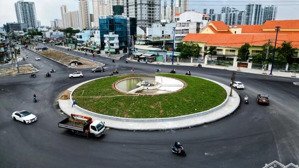 siêu phẩm mặt tiền gần vòng xoay trần não - cn 700m2 - 360tr/m2 - xd cao tầng