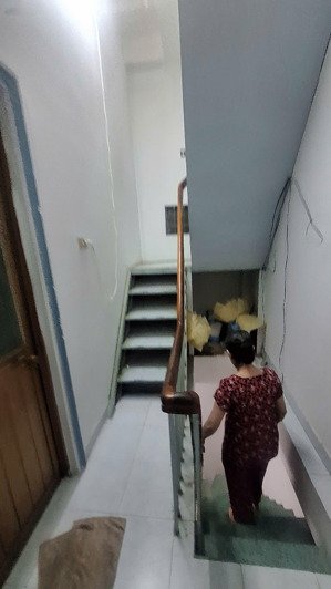 nhà 3 tầng đúc thật, vị trí đẹp , bành văn trân f7 tân bình