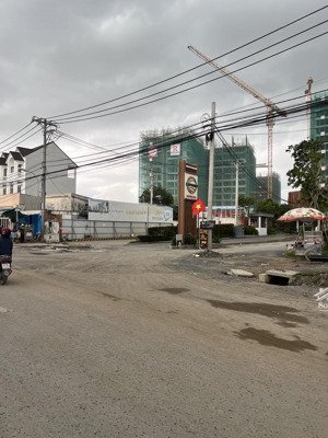 bán nhà 4 tầng -56m2-4pn-hơn 6 tỷ-lò lu-trường thạnh- cạnh chung cư ely