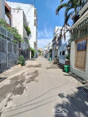 bán nhà lý phục man, dòng tiền 320tr/năm, 67m2, nhà 3tầng, ôtô trong nhà, 9.99 tỷ.