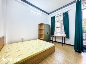 cho thuê phòng ban công full nội thất ở phùng văn cung gần ngã tư phú nhuận giáp q1 ở phú nhuận