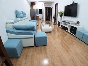 chính chủ bán căn hộ chung cư no.10a mặt phố sài đồng