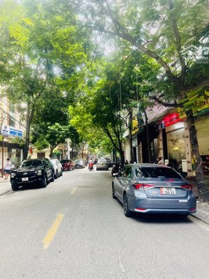 bán gấp ccmn 40m2 7 tầng- xuân phương - cho thuê full phòng - thang máy - đủ pccc