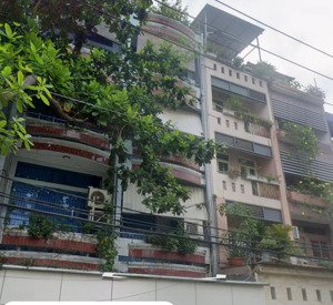 mặt tiền khuông việt, khu vip biệt thự, giáp bàu cát, 4 tầng, 72m2(4x18m), giá 10.x tỷ