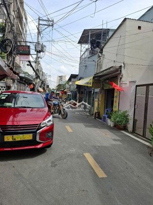 bán nhà lê văn lương, vừa ở vừa kinh doanh, 69m2, nhà 3tầng, ôtô trong nhà, gần lotte chỉ 9.99 tỷ.