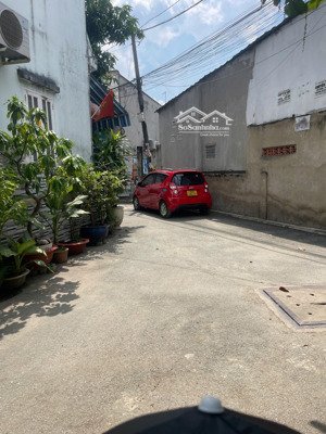 nhà 4 tầng 63m² (4x14 vuông, shr) đường 898, p. phú hữu, q9 cũ. chỉ 5ty8