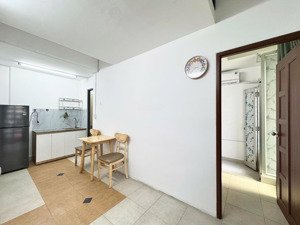 cho thuê căn hộ 1 phòng ngủ balcon 35m2 full nt 4ng4xe thang máy hầm xe ngay đh bách khoa quận 10