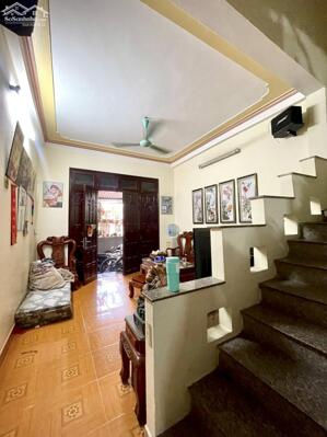 Thị trấn Văn Điển bán nhà 4 tầng dân xây 32m2 CHỈ 6,1x tỷ