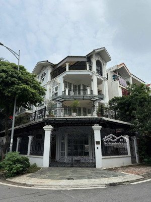 cho thuê biệt thự tại việt hưng - lô góc - thích hợp kinh doanh kết hợp ở