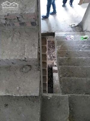 Bán nhà xây thô cách mặt đường Hùng Vương,Thượng Lý chỉ hơn 50m ôtô đỗ cửa