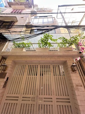 cần bán gấp toà nhà dòng tiền phố đào tấn, trung tâm ba đình 70m, thang máy xịn, 21 tỷ