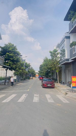 cần tiền bán gấp lô đất 145m2 full thổ cư đường nhựa 13m tân hiệp, tân uyên, bình dương giá 2,55 tỷ