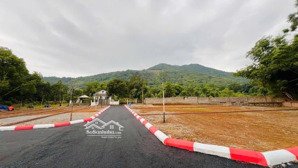 duy nhất lô góc 3 mặt tiền , 171,4m có 50 thổ cư. sẵn sổ công chứng