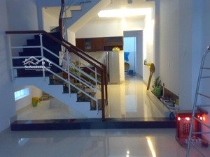 bán nhà đa công năng - dt: 4*19m - trung tâm quận 7 dân trí cao - thiết kế decor ít là đẹp - 10 tỷ