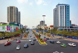 cho thuê nhà mặt đường lê hồng phong vị trí siêu đẹp, mặt tiền 17m, dt 600m2, nhà 1 tầng còn đẹp