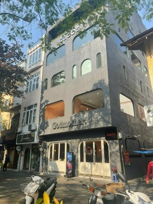 cho thuê mbkd tôn đức thắng.dt:80m2*7tầng,mt:8m,giá thuê 70tr/tháng nhà mới xây sạch đẹp