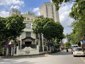 bán biệt thự trung văn, 105m2, 4 tầng, mặt tiền 9m, nhà đẹp-sẵn về ở luôn!