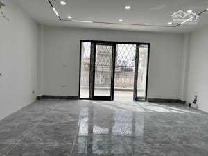 nhà 7 tầng thang máy giá rẻ nhất gần times,mặt tiền khủng 