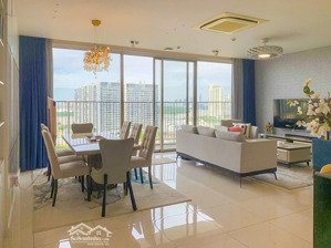 cần bán căn hộ tại waterina suites gồm 3 phòng ngủ tầng cao view sông có diện tích 160m2