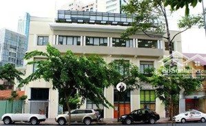 cho thuê nhà mặt tiền số 10 hàm nghi, p. bến nghé, q1, 25x30m, hầm 6 lầu, 4000m2 sàn, 