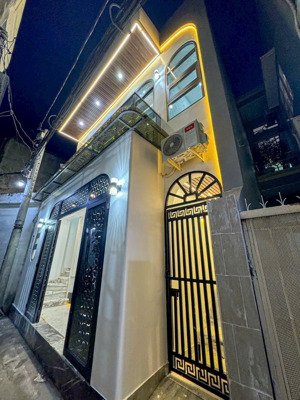 nhà phố hiện đại - trẻ trung - nt cao cấp - lô nhì đường htp thị trấn nhà bè - cách mt 30m