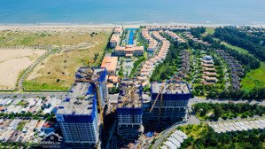 cần bán hàng hiếm căn hộ ở lâu dài mặt tiền biển view trực diện biển đà nẵng giá chỉ 3.5 tỷ