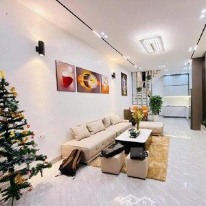 nhà mới nguyễn đức cảnh 42m 7.8 tỷ, trước nhà sh quay, nắng lung linh, ngõ thông ba gác