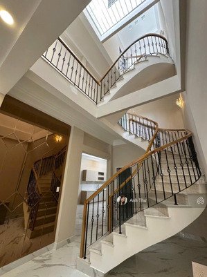 nhà đẹp+khu sang, ở ngay tôn thất tùng, q1 - nở hậu 6,8m (121m2) 3 tầng, nội thất xịn giá 23 tỷ tl