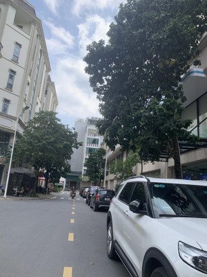 bán căn hộ liền kề tại la khê - vị trí đẹp - thang máy - 3 ô tô tránh nhau - kinh doanh đỉnh