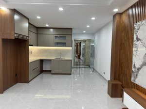 bán gấp nhà 6tầng*50m thang máy q. uỷ hoàng mai ô tô nội thất tuyệt đẹp chỉ 15.5 tỷ