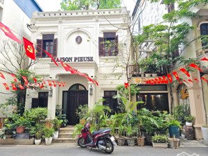 cho thuê biệt thự kinh doanh nhà hàng 500m2 vị trí đắc địa trung tâm hoàn kiếm