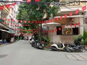 lô góc 6 tầng phố chùa láng, đống đa 60m2, 2 mặt tiền, ô tô tránh, kinh doanh vp. giá 26.8 tỷ có tl