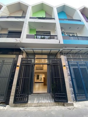 6,75 tỷ tl cg bán nhà phố đường số 12, p. hiệp bình phước - d: 68 m2 4m x 17m, - dtsd: 250m2 -