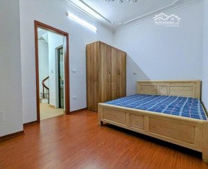 bán nhà ngõ 117 thái hà đđ dt 45m² x 4t x mt 5.8m cách phố 20m ở ngay sđcc 11.6 tỷ lh 