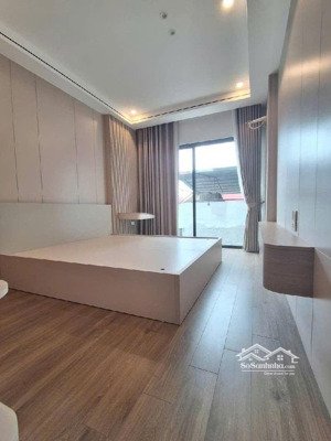 chưa đến 8 t.ỷ phố hoa lâm, ô tô vào nhà, 6 tầng, đẹp long lanh, ngõ nông gần bigc long biên