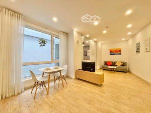 căn hộ 1pn 1pk có sân vườn 60m2 ngay chợ tân định quận 1