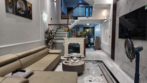 bán nhà khu 193 văn cao - 4 ngủ - vệ sinh khép kín - ô tô đỗ gara trong nhà - giá chỉ quanh 5 tỷ