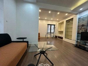 căn hộ tt duplex (tầng 3+4) phố phạm ngọc thạch- nhà đẹp ở luôn - trung tâm