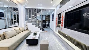 siêu phẩm cầu giấy - có 102 - mặt tiền hoa hậu 4m - 42m2 4tầng nhình 10tỷ