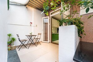 căn hộ 1pn ban công sân vườn 50m2 gần hồ con rùa - võ văn tần quận 3