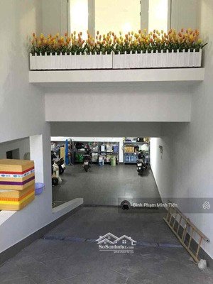 biệt thự bình phú 8x16m 1 hầm 2 tầng giá chỉ 16.8 tỷ thương lượng