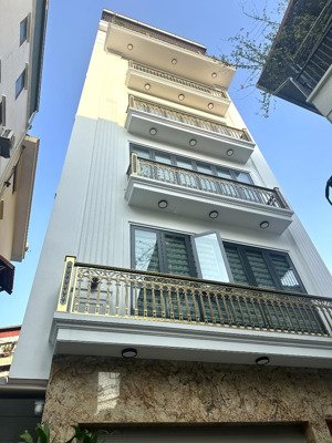 bán nhà đẹp dân xây giá đầu tư - lô góc 3 thoáng -63m x 7t thang máy gần phố hoàng quốc việt, tcp