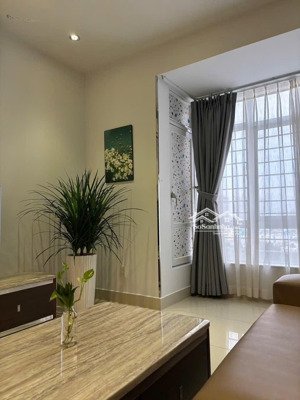 cần tiền bán gấp sky garden 3 phú mỹ hưng q7, 80m, 6ty250, 3pn, 2wc, nhà đẹp, khu an ninh, tiện ích