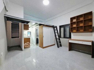 gấp gấp cần bán căn ccmn triều khúc 8tầng thang máy rất hợp cho mọi người đầu tư dòng tiền