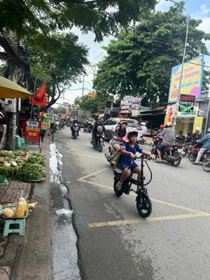 chủ gấp bán hạ giá 1 tỷ còn nhỉnh 14.tỷ.nhà mặt tiền đường quách điêu 300 m2 (6 x50 )xã vĩnh lộc