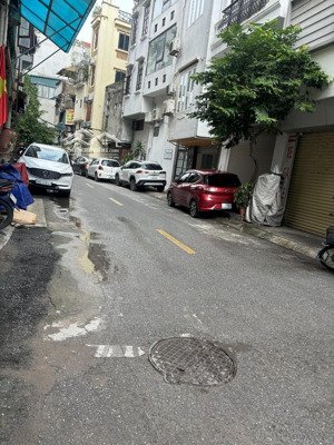 bán nhà hoàng sâm lô góc 3 mặt ô tô tránh nhau. 48m2 = 15,8 tỷ