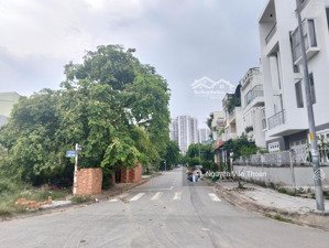 cần tiền xoay công việc. tôi bán lô góc 2 mặt tiền